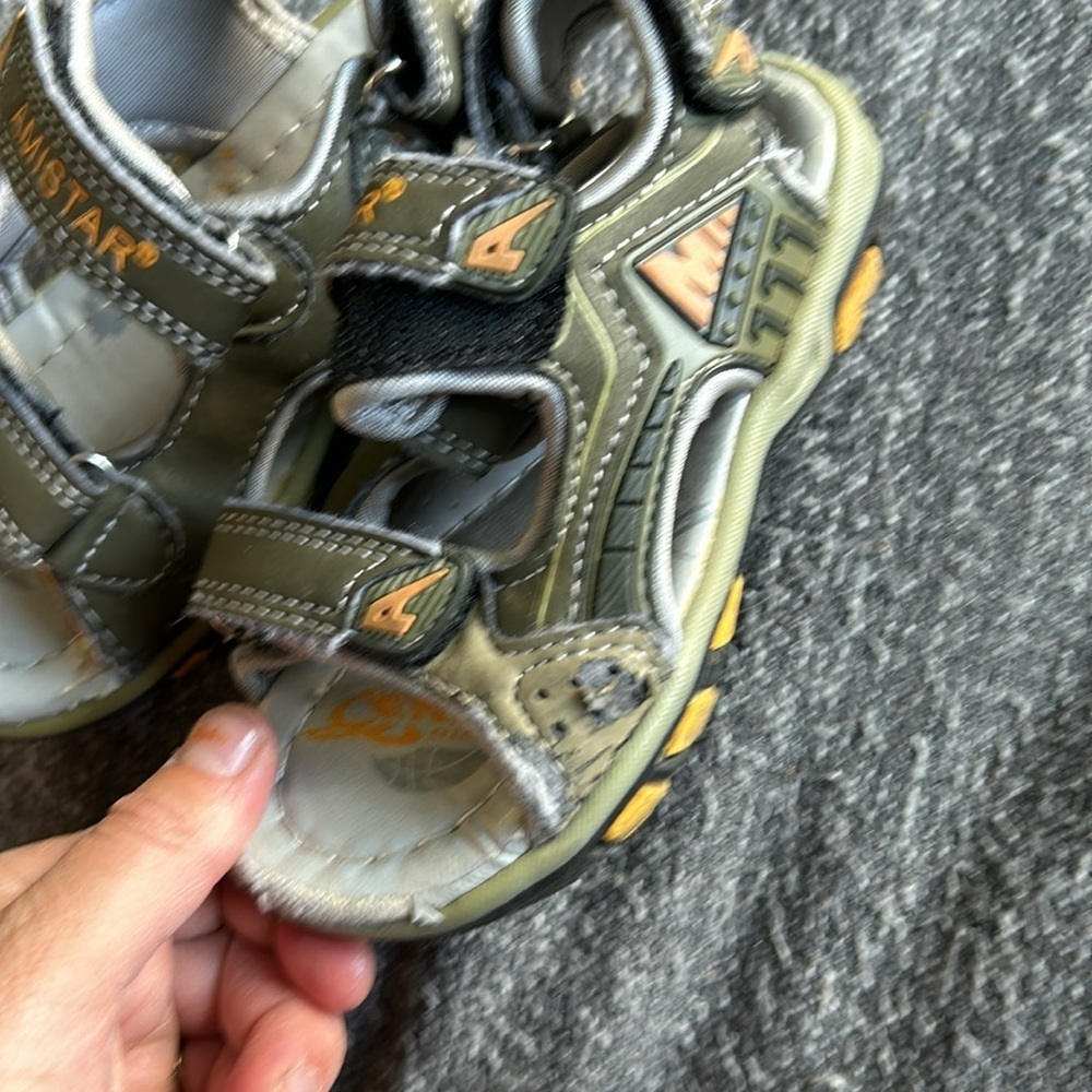 Toddler sandals​​ - Picture 2 of 3